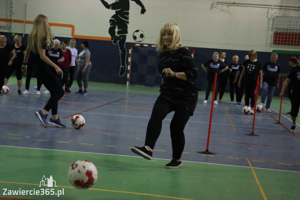 Fotorelacja: Pierwsze pokazowe zajęcia Walking Football w Zawierciu