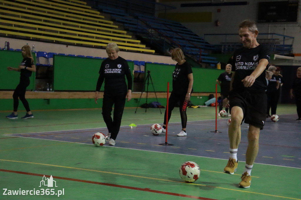 Fotorelacja: Pierwsze pokazowe zajęcia Walking Football w Zawierciu