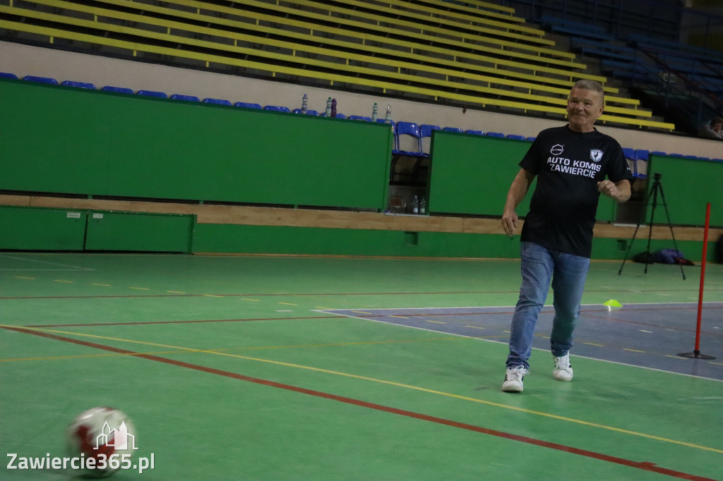 Fotorelacja: Pierwsze pokazowe zajęcia Walking Football w Zawierciu