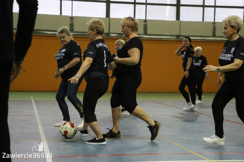 Fotorelacja: Pierwsze pokazowe zajęcia Walking Football w Zawierciu