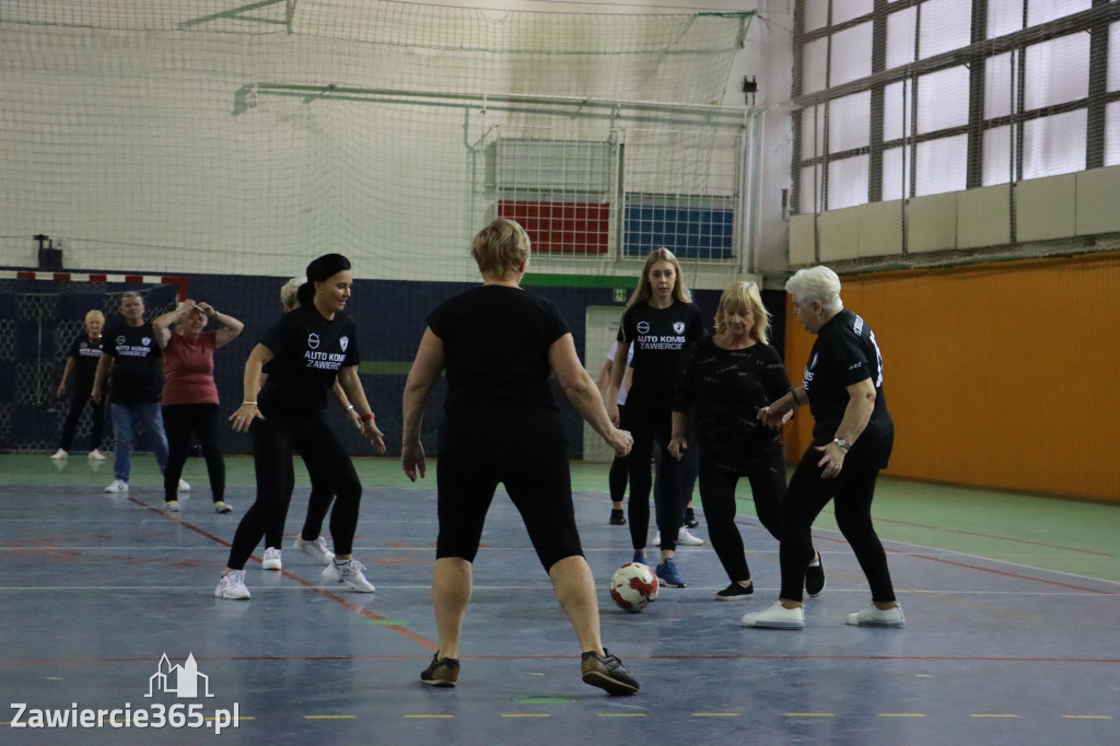 Fotorelacja: Pierwsze pokazowe zajęcia Walking Football w Zawierciu