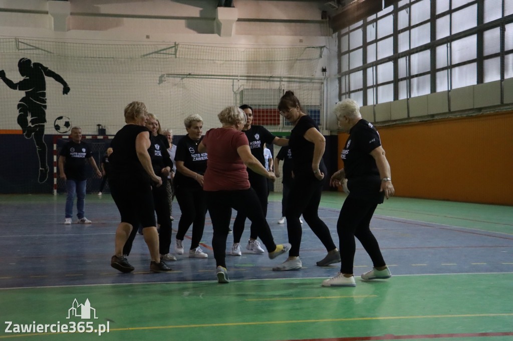 Fotorelacja: Pierwsze pokazowe zajęcia Walking Football w Zawierciu