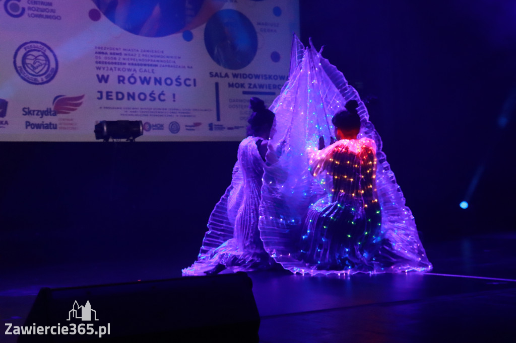 Fotorelacja: Gala W RÓWNOŚCI JEDNOŚĆ w MOK Zawiercie