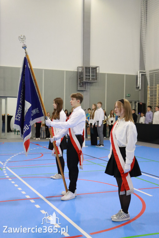 Fotorelacja: Uroczyste otwarcie hali sportowej przy Sp13 w Zawierciu