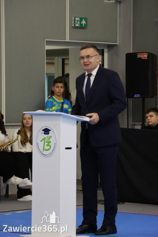 Fotorelacja: Uroczyste otwarcie hali sportowej przy Sp13 w Zawierciu