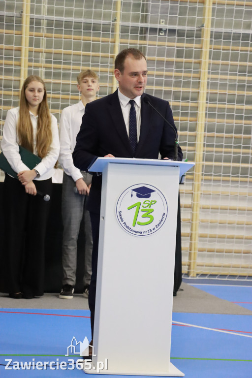 Fotorelacja: Uroczyste otwarcie hali sportowej przy Sp13 w Zawierciu