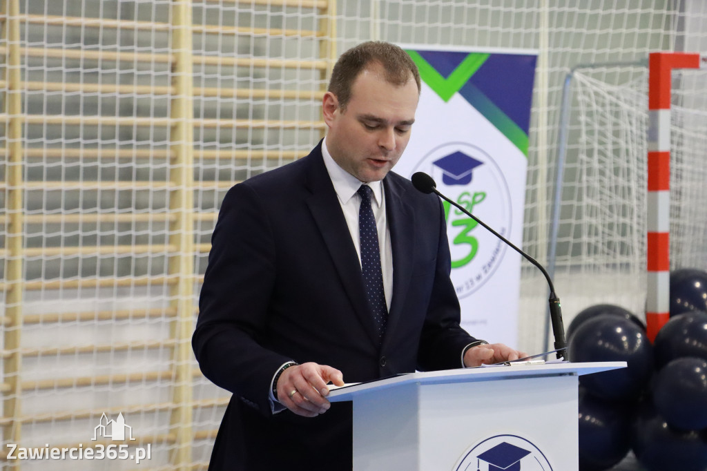 Fotorelacja: Uroczyste otwarcie hali sportowej przy Sp13 w Zawierciu