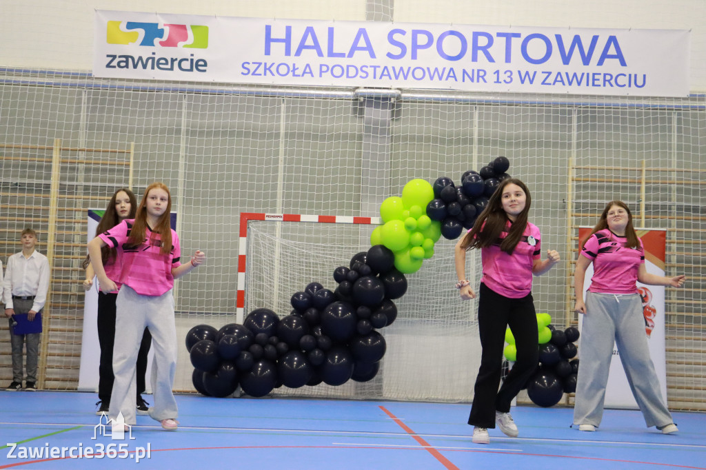Fotorelacja: Uroczyste otwarcie hali sportowej przy Sp13 w Zawierciu