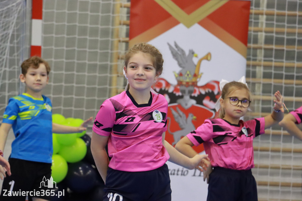 Fotorelacja: Uroczyste otwarcie hali sportowej przy Sp13 w Zawierciu