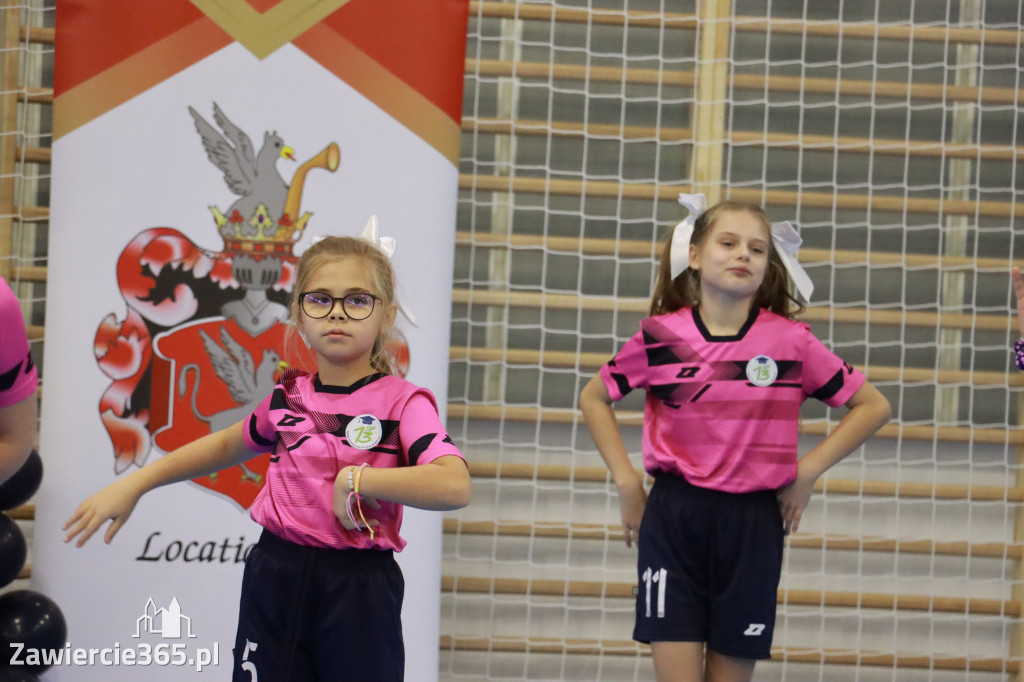 Fotorelacja: Uroczyste otwarcie hali sportowej przy Sp13 w Zawierciu