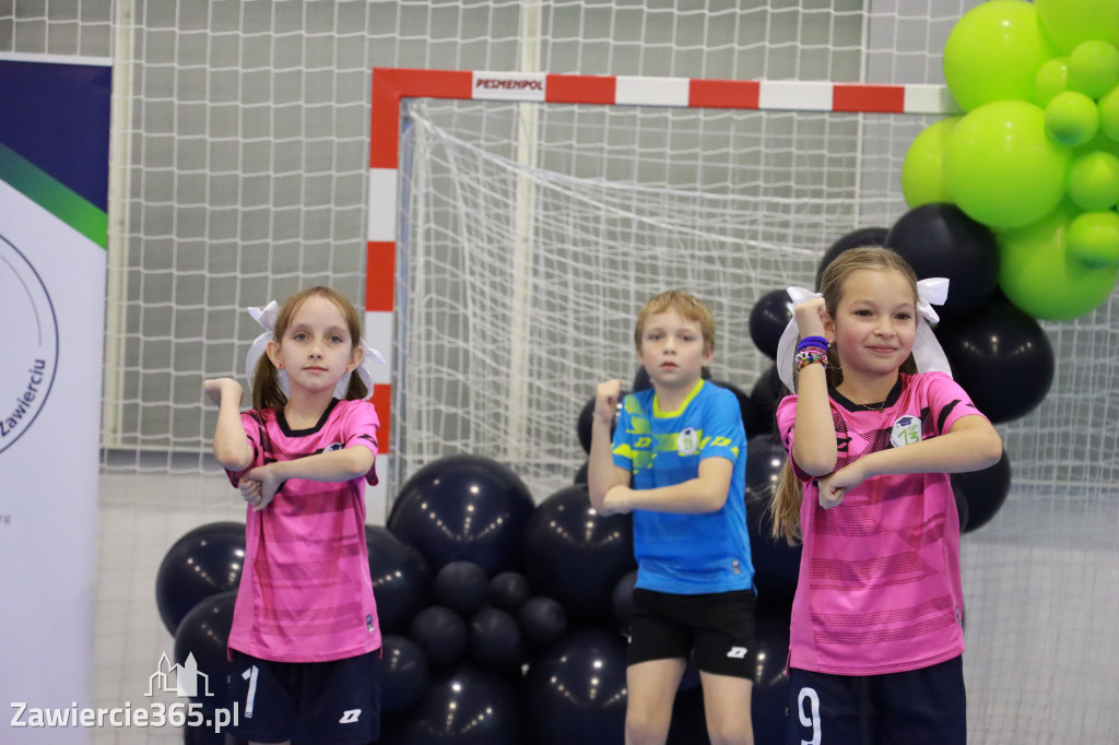 Fotorelacja: Uroczyste otwarcie hali sportowej przy Sp13 w Zawierciu