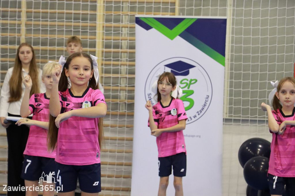 Fotorelacja: Uroczyste otwarcie hali sportowej przy Sp13 w Zawierciu