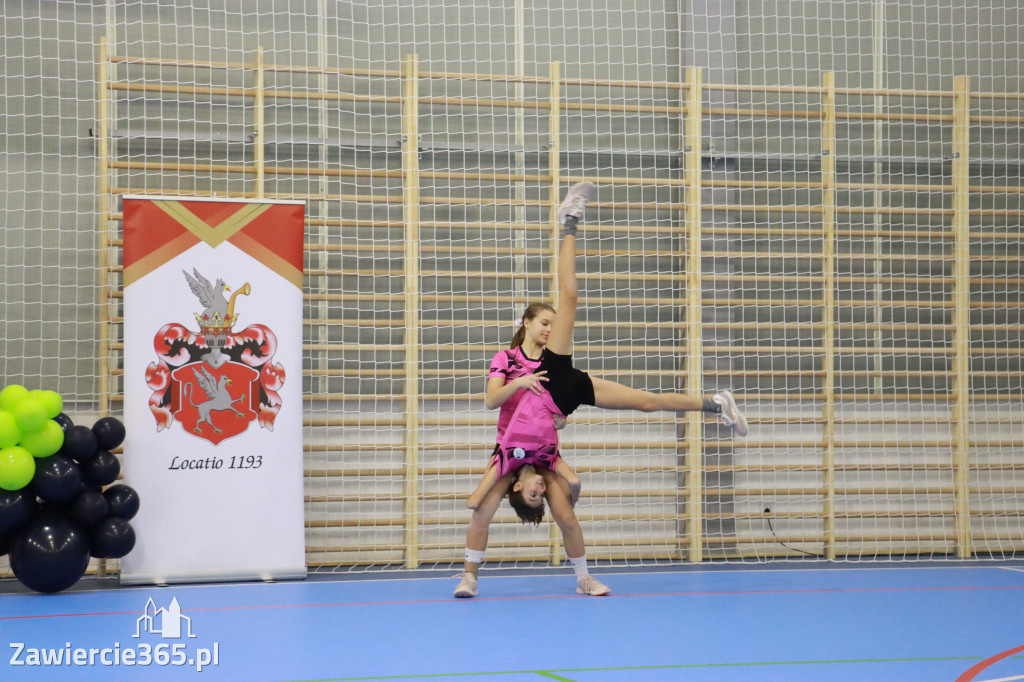 Fotorelacja: Uroczyste otwarcie hali sportowej przy Sp13 w Zawierciu