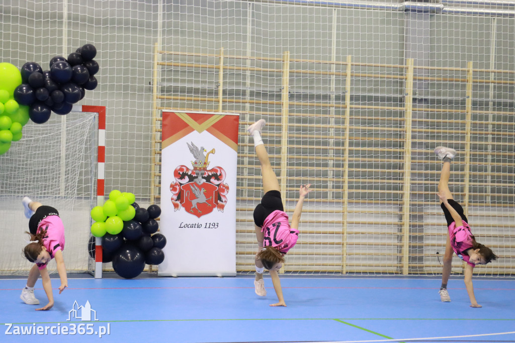 Fotorelacja: Uroczyste otwarcie hali sportowej przy Sp13 w Zawierciu