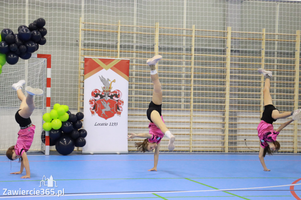 Fotorelacja: Uroczyste otwarcie hali sportowej przy Sp13 w Zawierciu