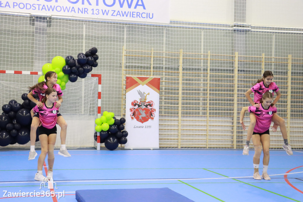 Fotorelacja: Uroczyste otwarcie hali sportowej przy Sp13 w Zawierciu
