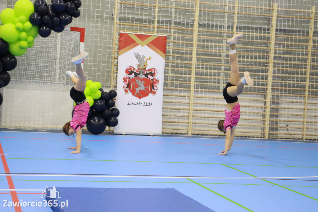 Fotorelacja: Uroczyste otwarcie hali sportowej przy Sp13 w Zawierciu