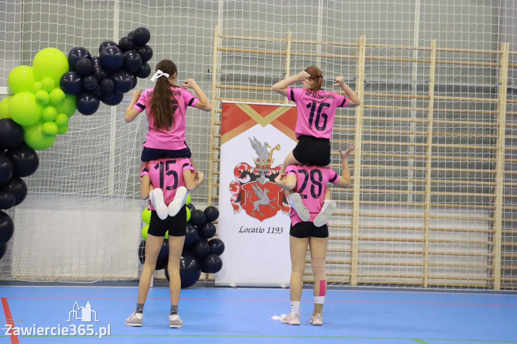 Fotorelacja: Uroczyste otwarcie hali sportowej przy Sp13 w Zawierciu