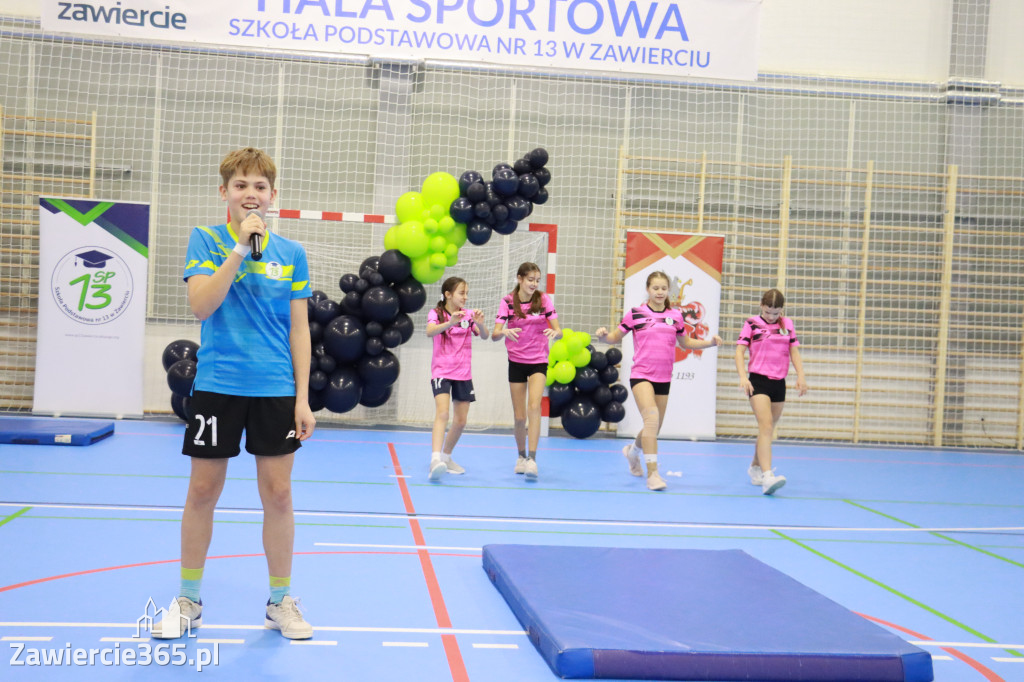 Fotorelacja: Uroczyste otwarcie hali sportowej przy Sp13 w Zawierciu