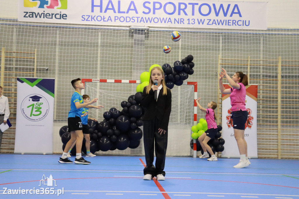 Fotorelacja: Uroczyste otwarcie hali sportowej przy Sp13 w Zawierciu