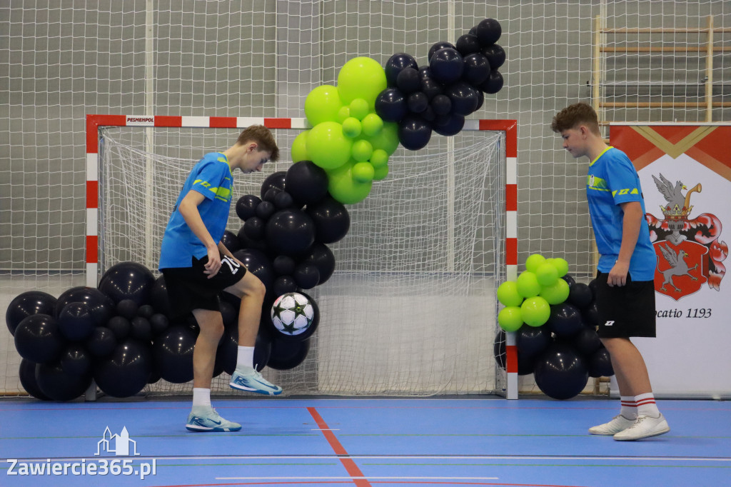 Fotorelacja: Uroczyste otwarcie hali sportowej przy Sp13 w Zawierciu