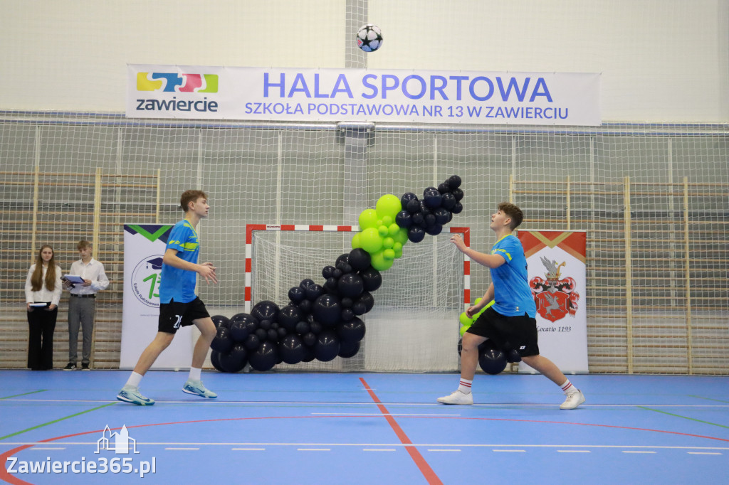 Fotorelacja: Uroczyste otwarcie hali sportowej przy Sp13 w Zawierciu