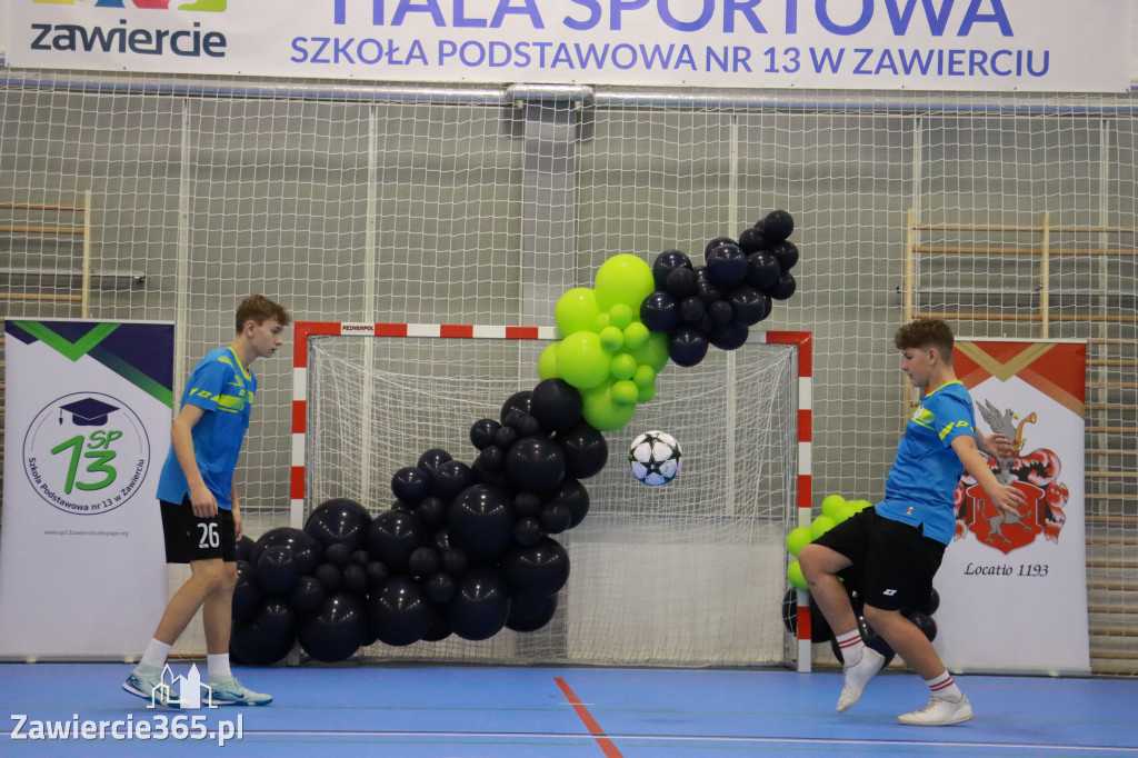 Fotorelacja: Uroczyste otwarcie hali sportowej przy Sp13 w Zawierciu