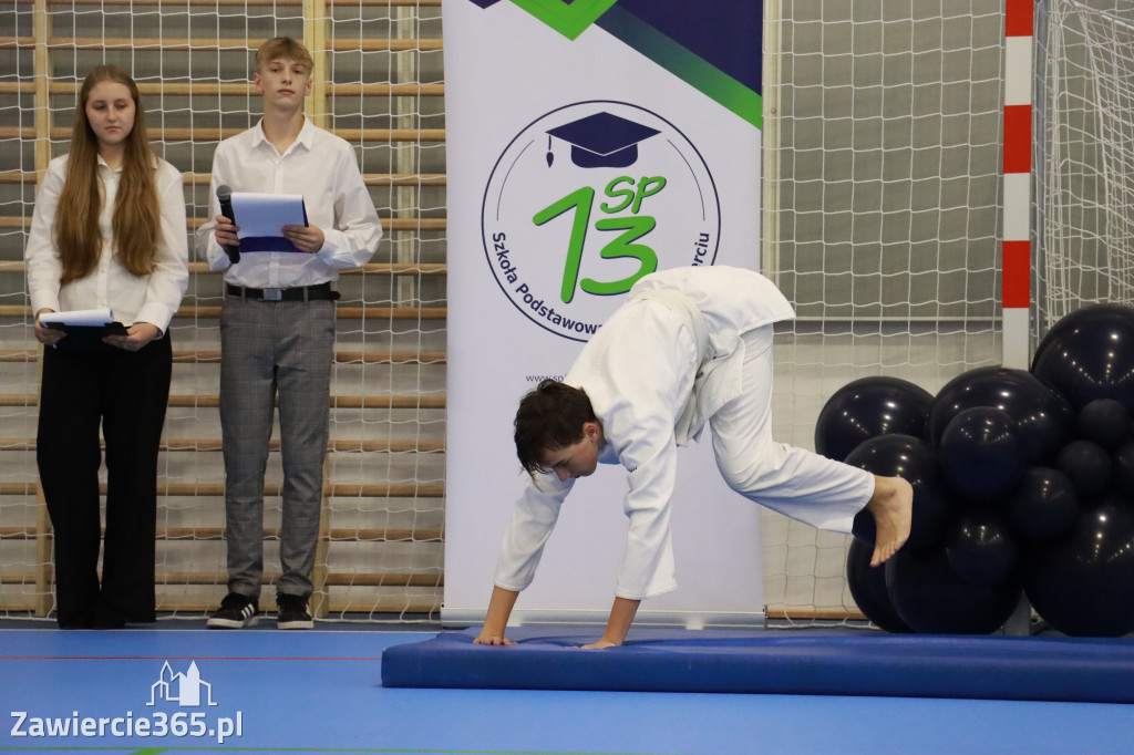 Fotorelacja: Uroczyste otwarcie hali sportowej przy Sp13 w Zawierciu