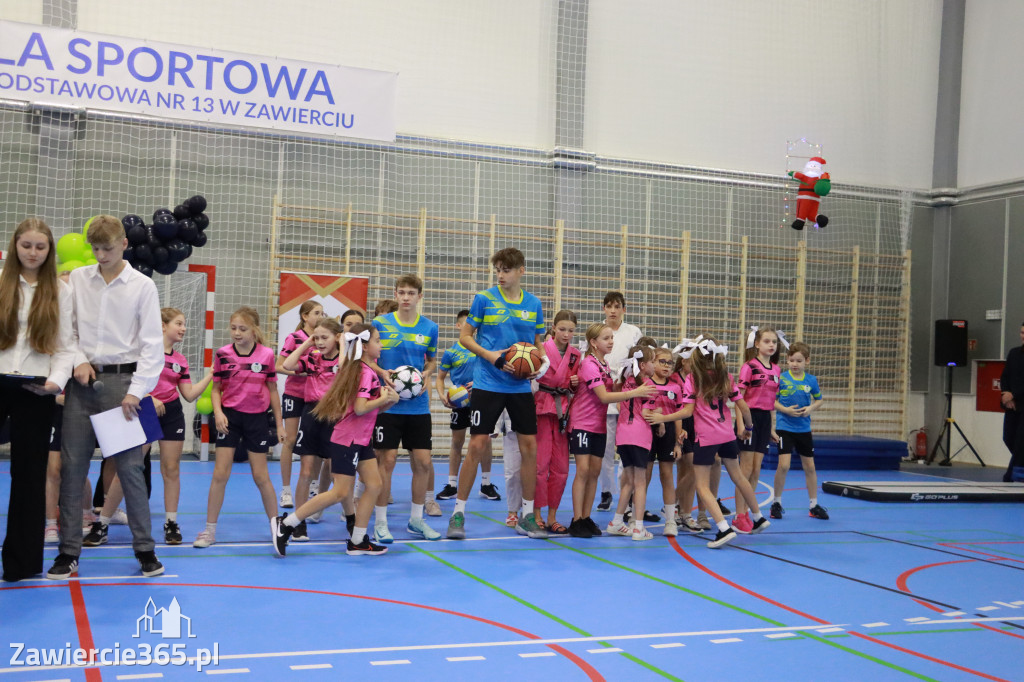 Fotorelacja: Uroczyste otwarcie hali sportowej przy Sp13 w Zawierciu