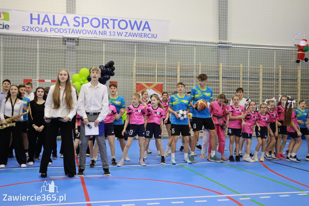 Fotorelacja: Uroczyste otwarcie hali sportowej przy Sp13 w Zawierciu