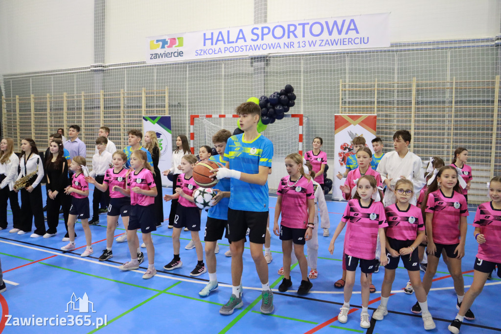 Fotorelacja: Uroczyste otwarcie hali sportowej przy Sp13 w Zawierciu