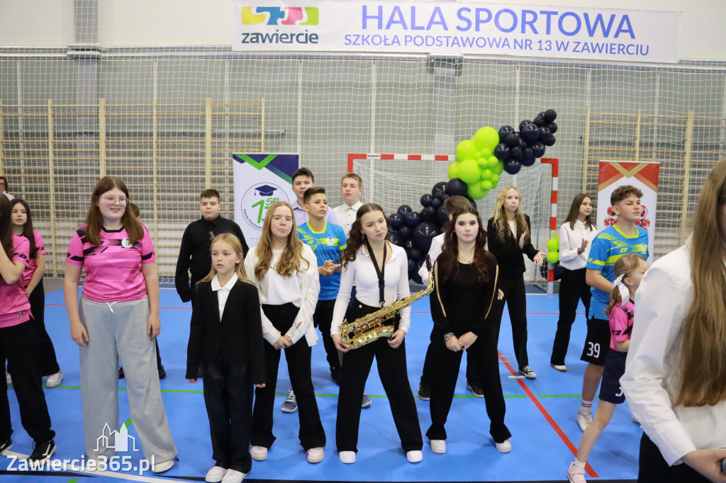 Fotorelacja: Uroczyste otwarcie hali sportowej przy Sp13 w Zawierciu