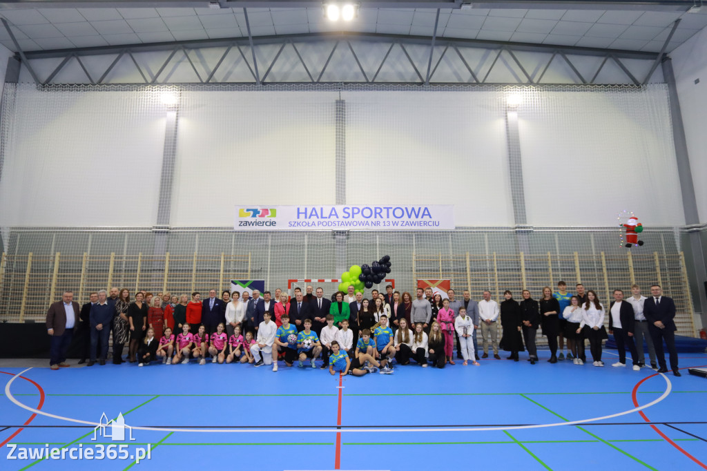 Fotorelacja: Uroczyste otwarcie hali sportowej przy Sp13 w Zawierciu