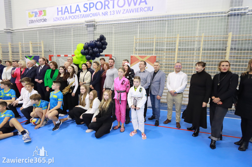 Fotorelacja: Uroczyste otwarcie hali sportowej przy Sp13 w Zawierciu