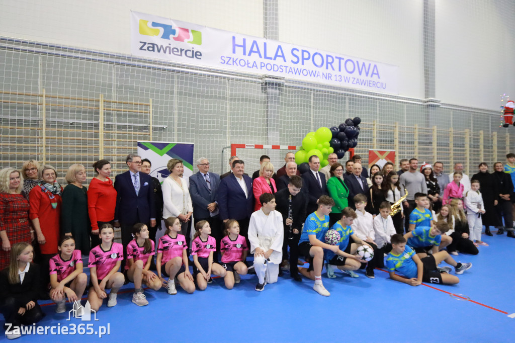 Fotorelacja: Uroczyste otwarcie hali sportowej przy Sp13 w Zawierciu