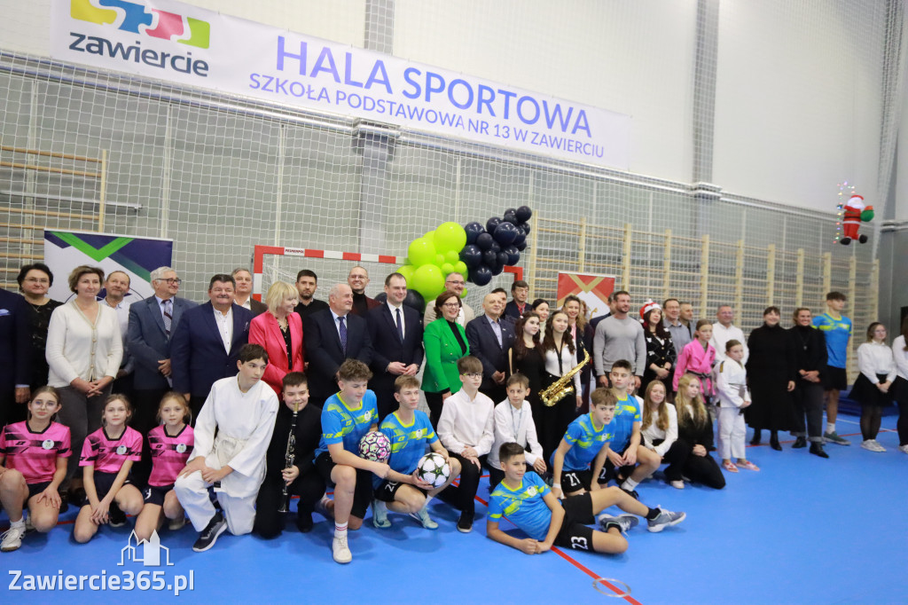 Fotorelacja: Uroczyste otwarcie hali sportowej przy Sp13 w Zawierciu