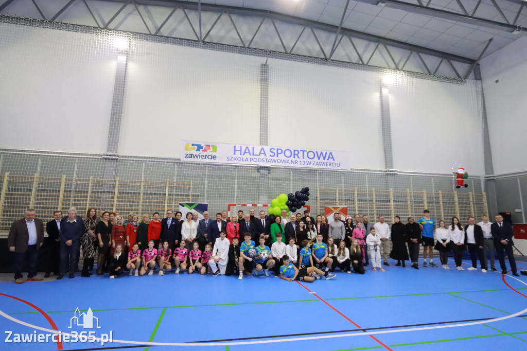 Fotorelacja: Uroczyste otwarcie hali sportowej przy Sp13 w Zawierciu