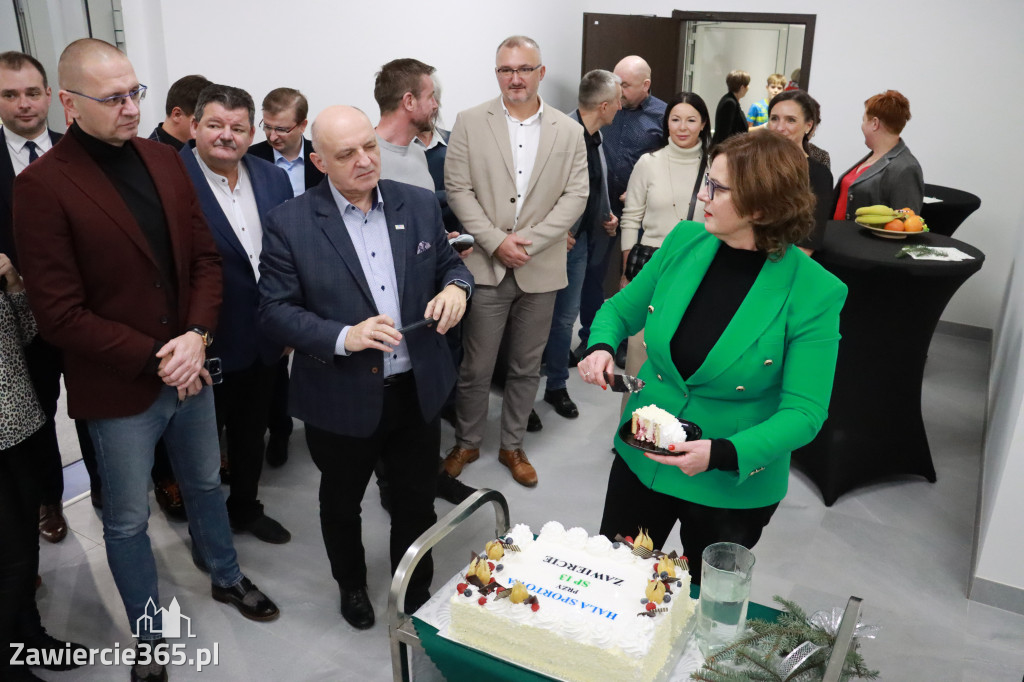 Fotorelacja: Uroczyste otwarcie hali sportowej przy Sp13 w Zawierciu