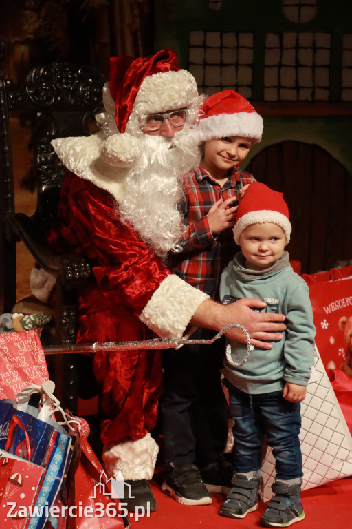 Fotorelacja: Mikołajki w MOK Zawiercie