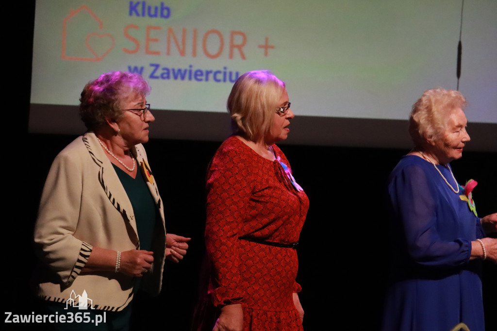 Fotorelacja: Świętowanie z SENIORAMI w Zawierciu