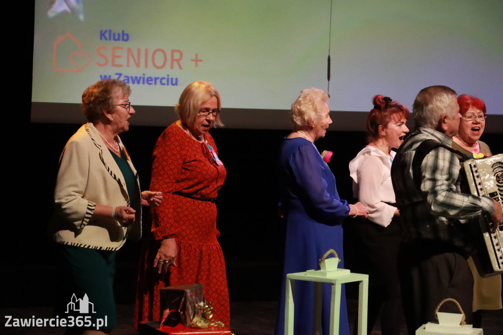 Fotorelacja: Świętowanie z SENIORAMI w Zawierciu