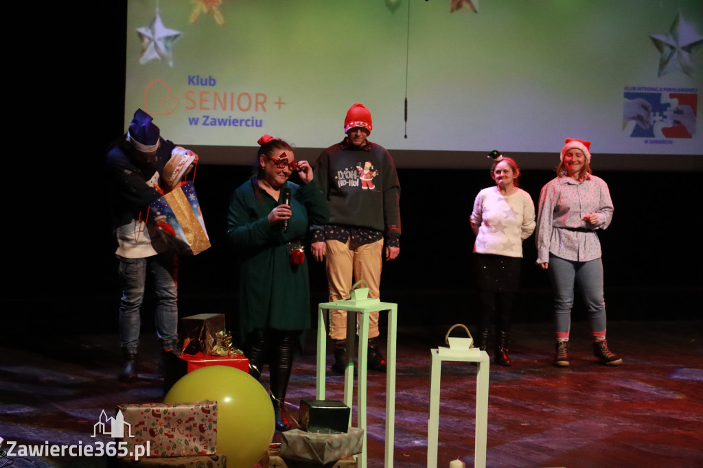 Fotorelacja: Świętowanie z SENIORAMI w Zawierciu