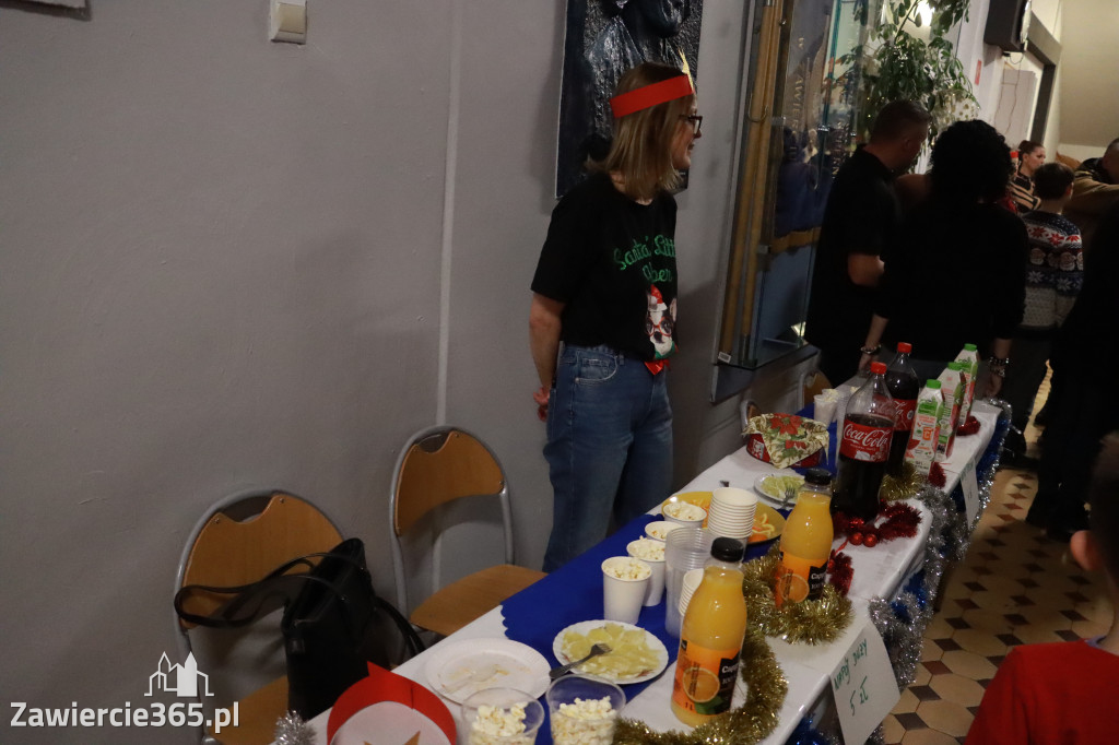 Fotorelacja: Jasełka i Jarmark Bożonarodzeniowy w Sp4