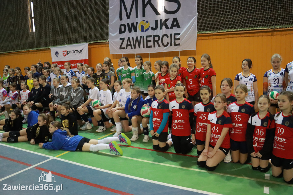Fotorelacja I: Turniej Minisiatkówki w Zawierciu