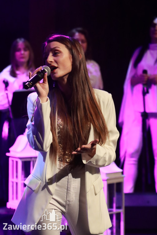 Fotorelacja: W krainie świątecznych melodii w MOK Zawiercie