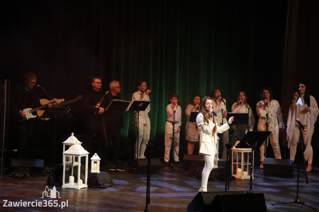 Fotorelacja: W krainie świątecznych melodii w MOK Zawiercie