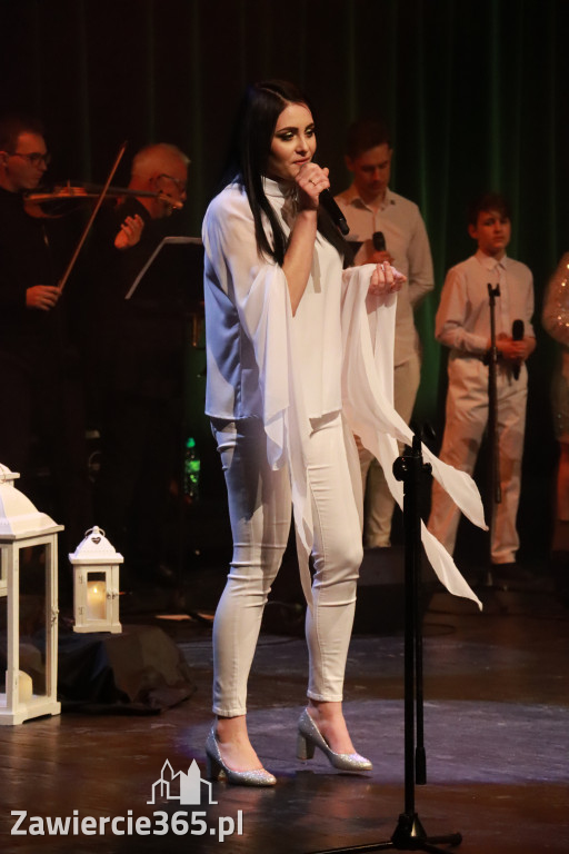 Fotorelacja: W krainie świątecznych melodii w MOK Zawiercie