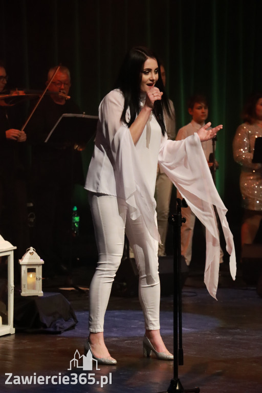 Fotorelacja: W krainie świątecznych melodii w MOK Zawiercie