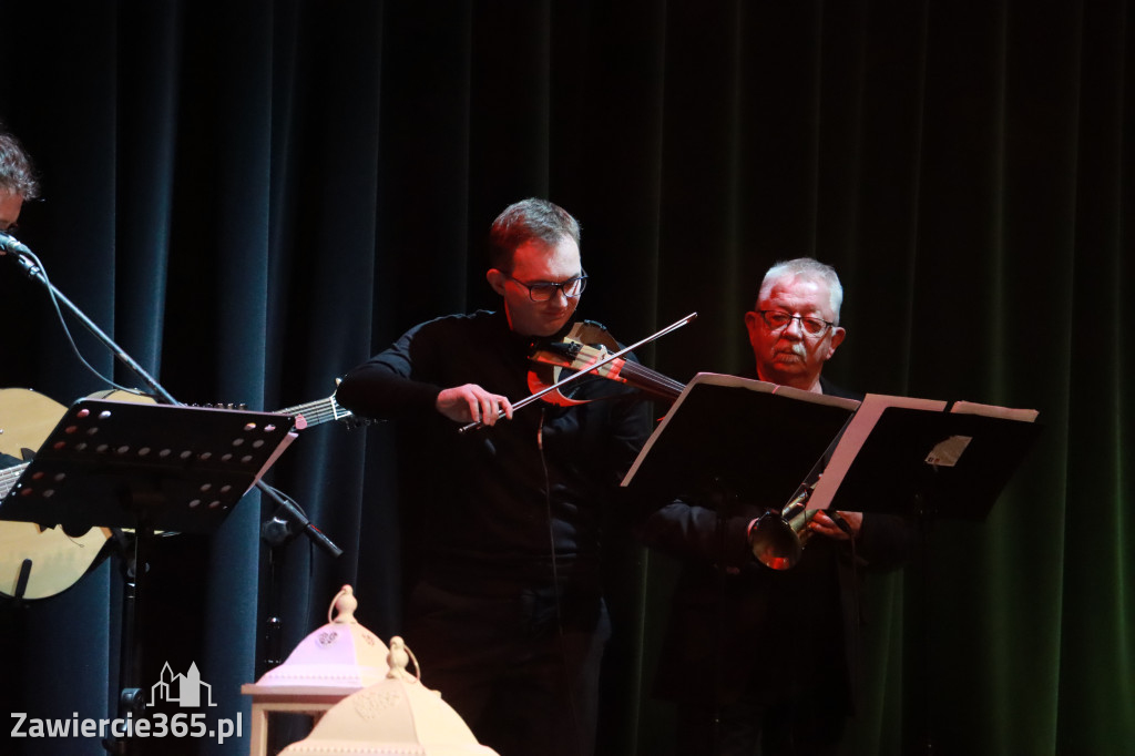 Fotorelacja: W krainie świątecznych melodii w MOK Zawiercie