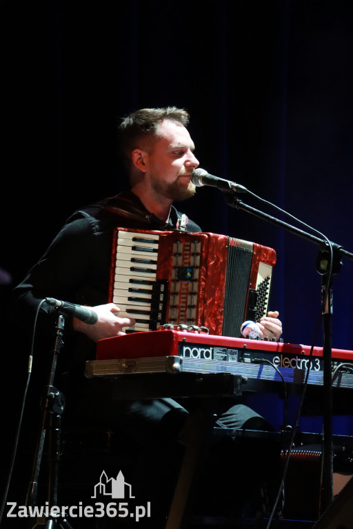 Fotorelacja: W krainie świątecznych melodii w MOK Zawiercie